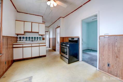 110 W 16 Street Linden NJ 07036