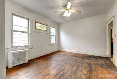 110 W 16 Street Linden NJ 07036
