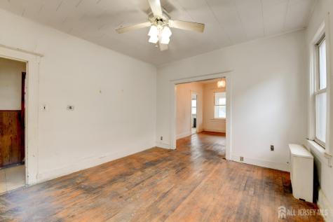110 W 16 Street Linden NJ 07036