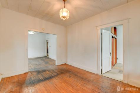 110 W 16 Street Linden NJ 07036