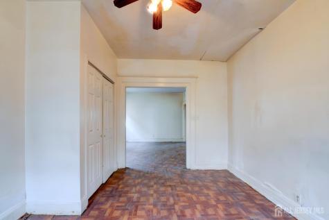 110 W 16 Street Linden NJ 07036