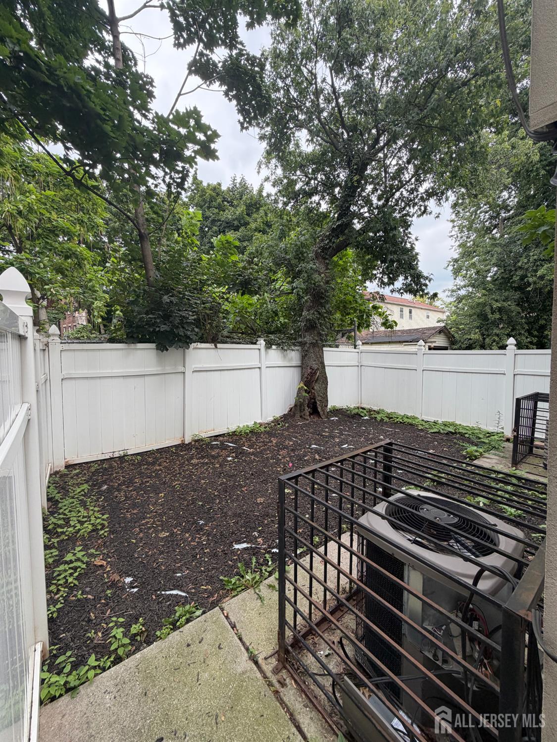 389 21st Street Irvington NJ 07111