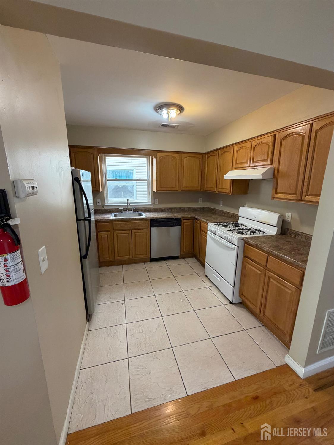 389 21st Street Irvington NJ 07111
