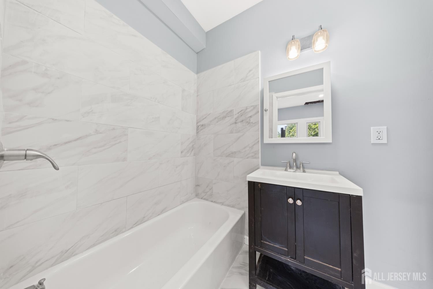 700-702 Park Avenue Elizabeth NJ 07208