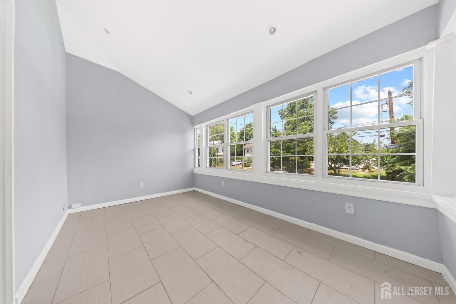 700-702 Park Avenue Elizabeth NJ 07208