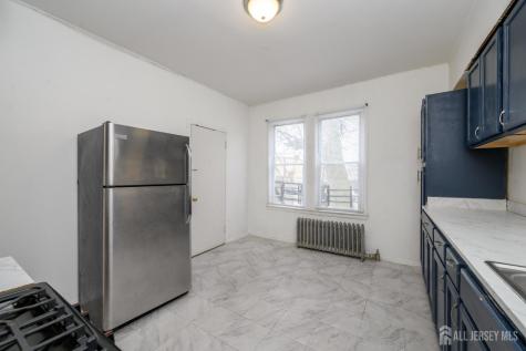 1053 Hunterdon Street Newark NJ 07112