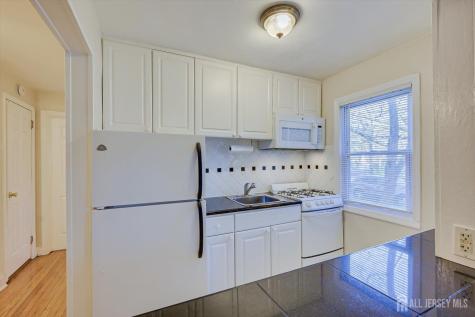 551 Main Street Metuchen NJ 08840