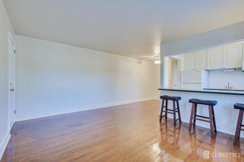 551 Main Street Metuchen NJ 08840