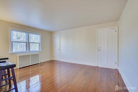 551 Main Street Metuchen NJ 08840