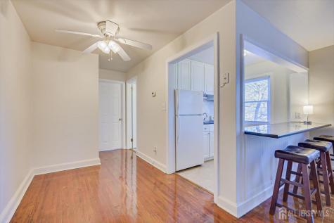 551 Main Street Metuchen NJ 08840