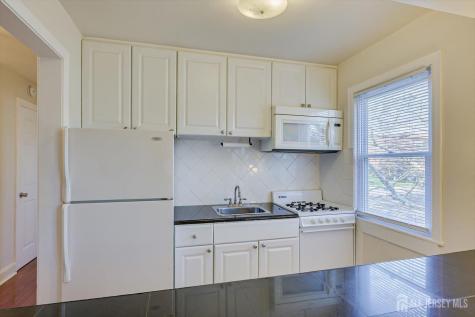 551 Main Street Metuchen NJ 08840
