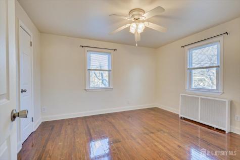 551 Main Street Metuchen NJ 08840