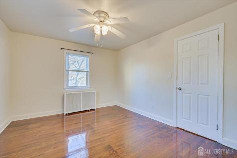 551 Main Street Metuchen NJ 08840