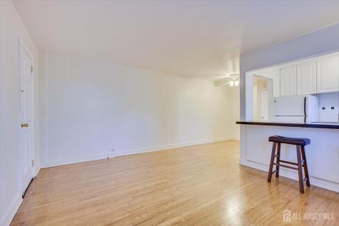 551 Main Street Metuchen NJ 08840