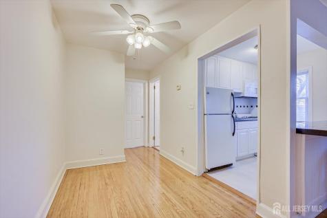 551 Main Street Metuchen NJ 08840
