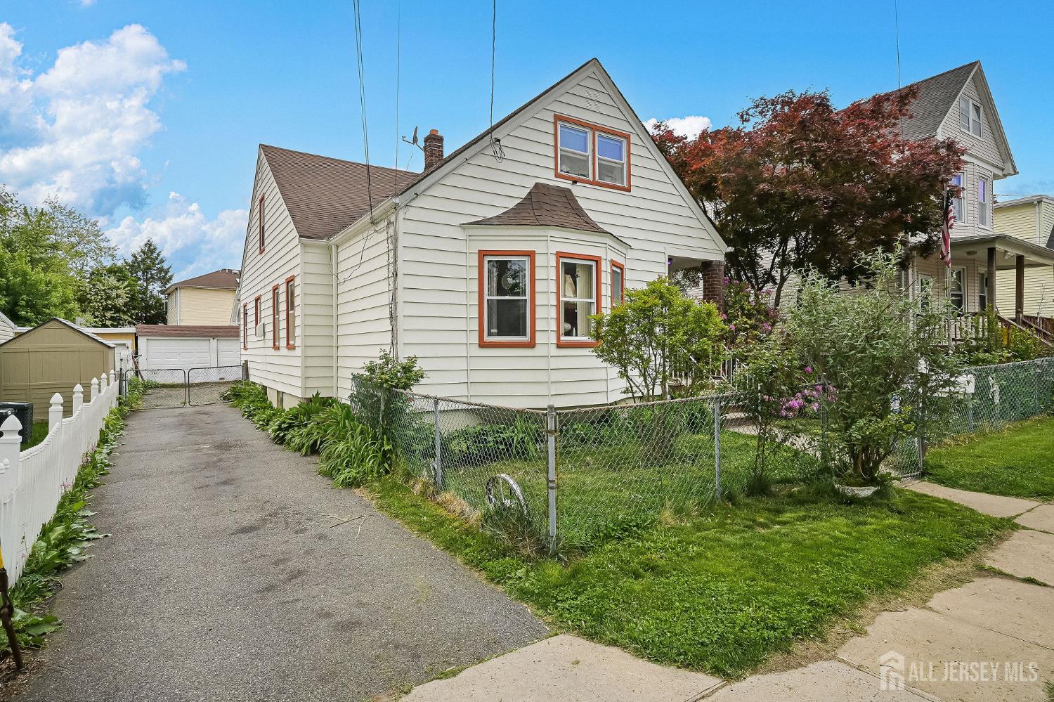 611 Pacific Avenue Perth Amboy NJ 08861