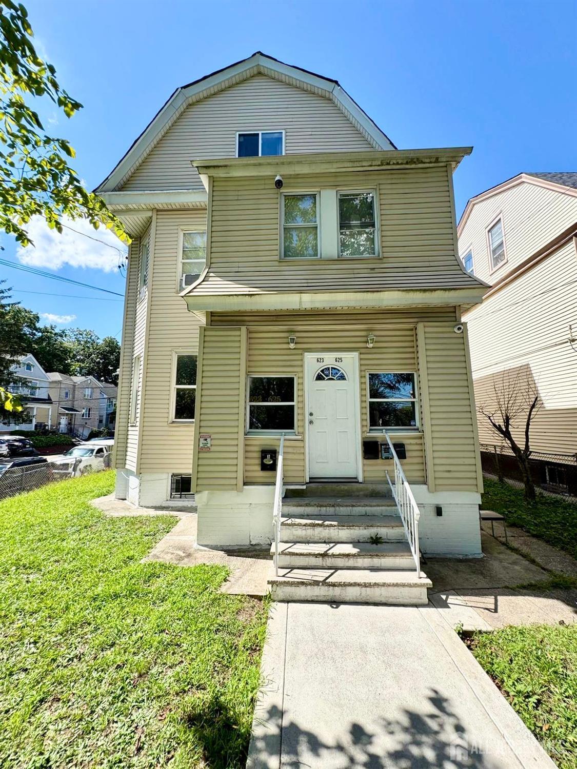 623-625 Sandford Avenue Newark NJ 07106