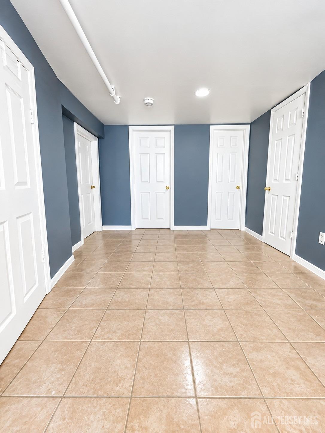 623-625 Sandford Avenue Newark NJ 07106