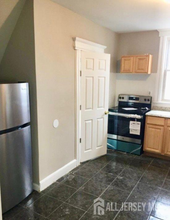 623-625 Sandford Avenue Newark NJ 07106