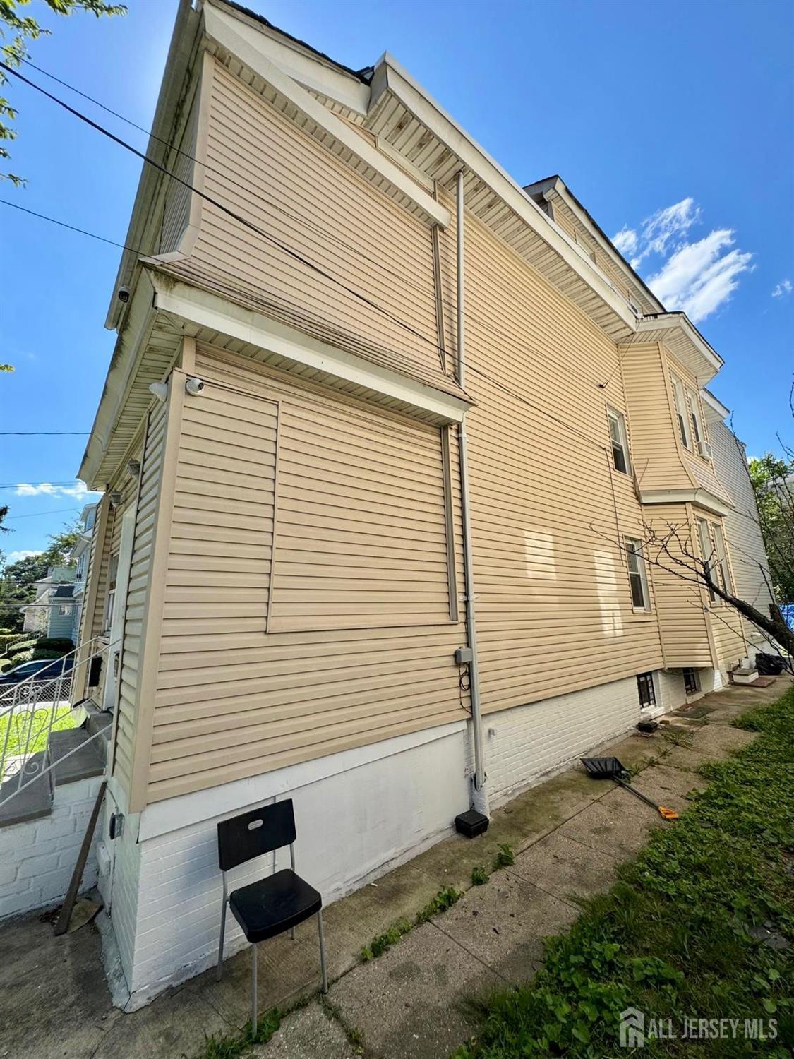 623-625 Sandford Avenue Newark NJ 07106