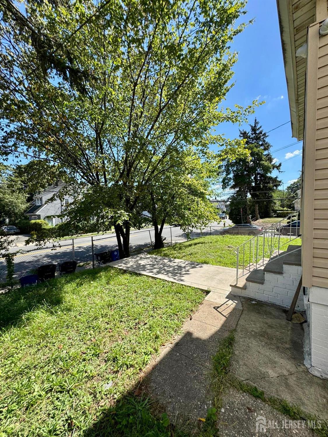 623-625 Sandford Avenue Newark NJ 07106