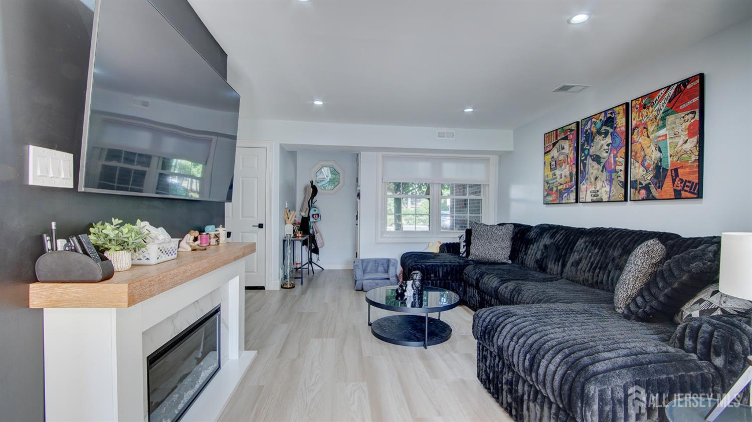 62 Jefferson Drive Spotswood NJ 08884
