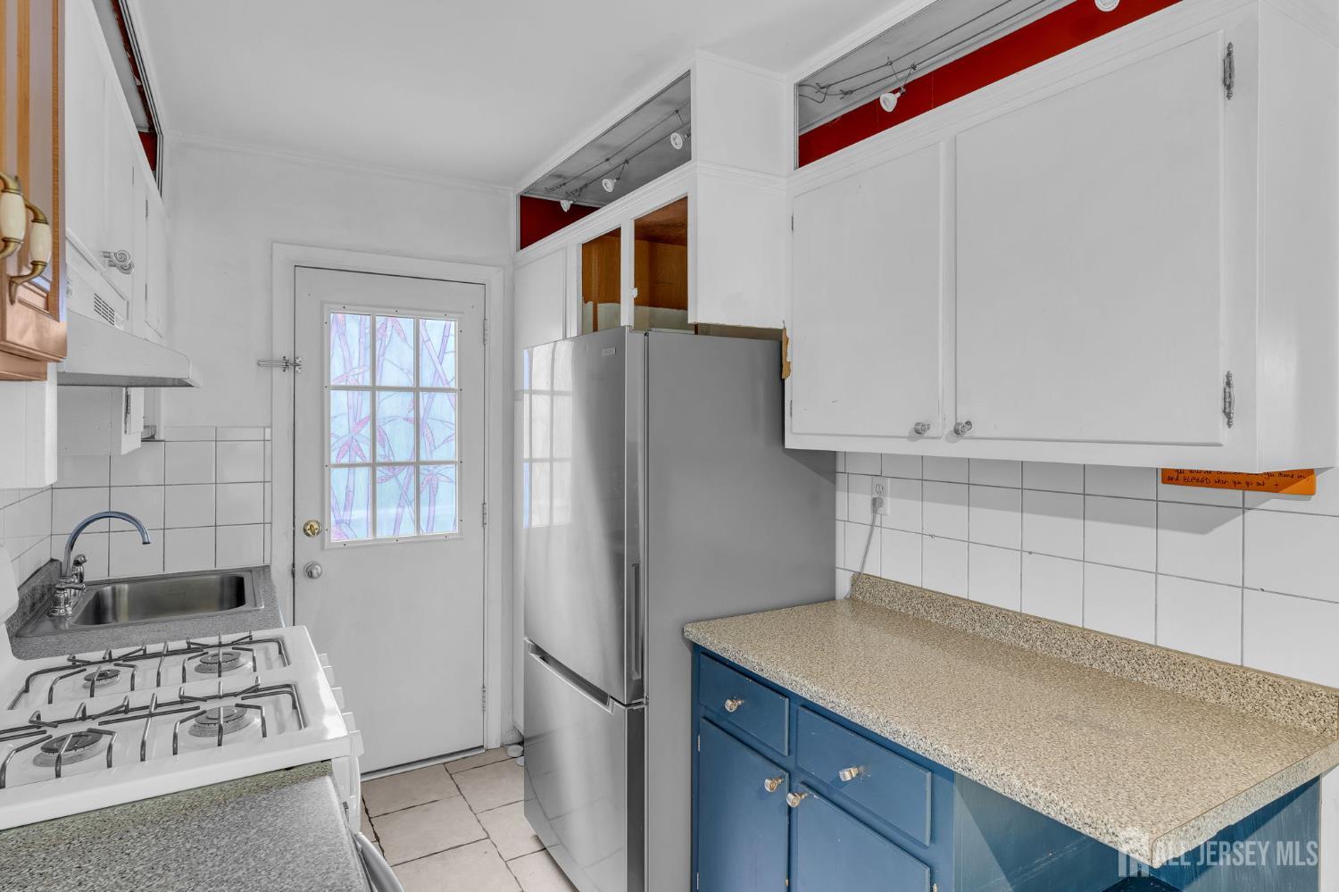 719 Cliffwood Avenue Keyport NJ 07735
