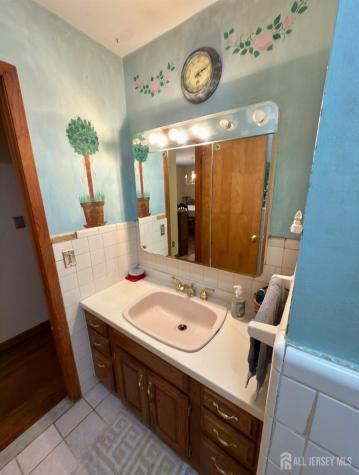 24 Beardslee Road Franklin Twsp NJ 08844