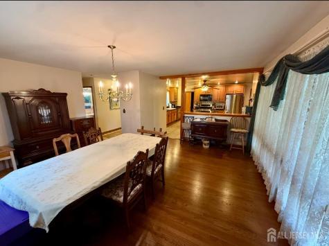 24 Beardslee Road Franklin Twsp NJ 08844