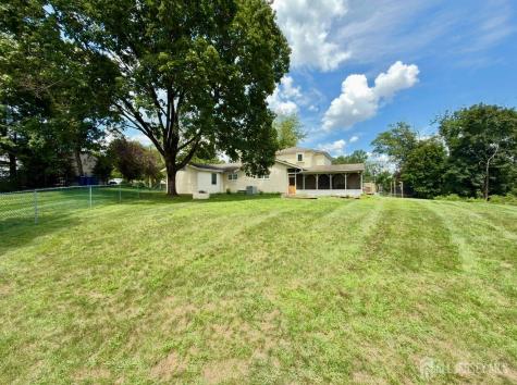 24 Beardslee Road Franklin Twsp NJ 08844