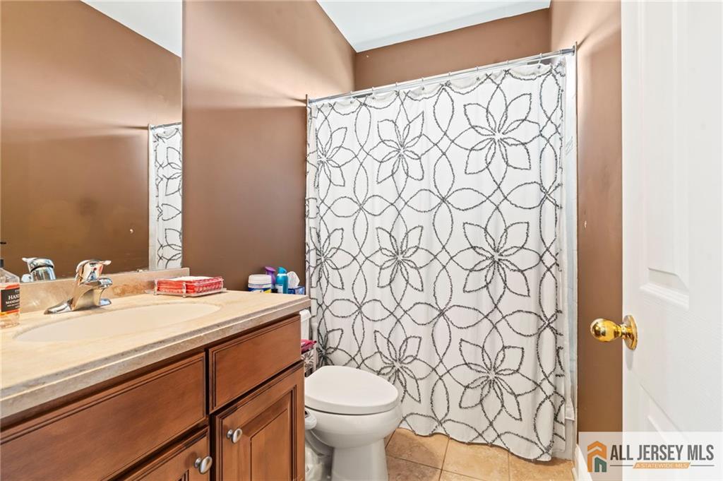 237 Leffler Circle Florence NJ 08518