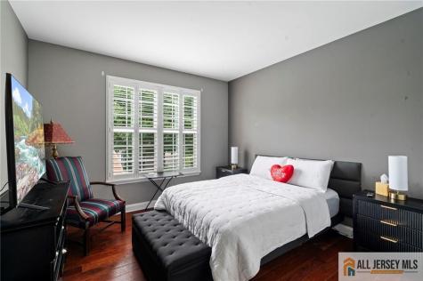237 Leffler Circle Florence NJ 08518