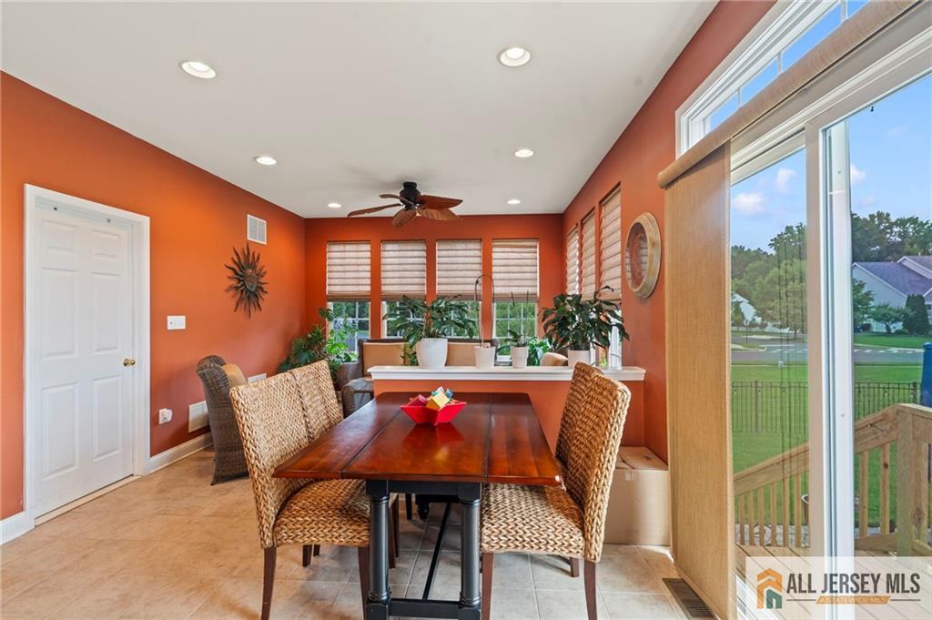 237 Leffler Circle Florence NJ 08518