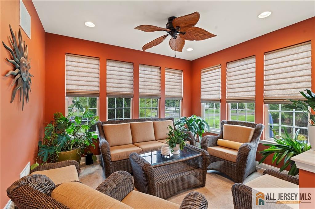 237 Leffler Circle Florence NJ 08518