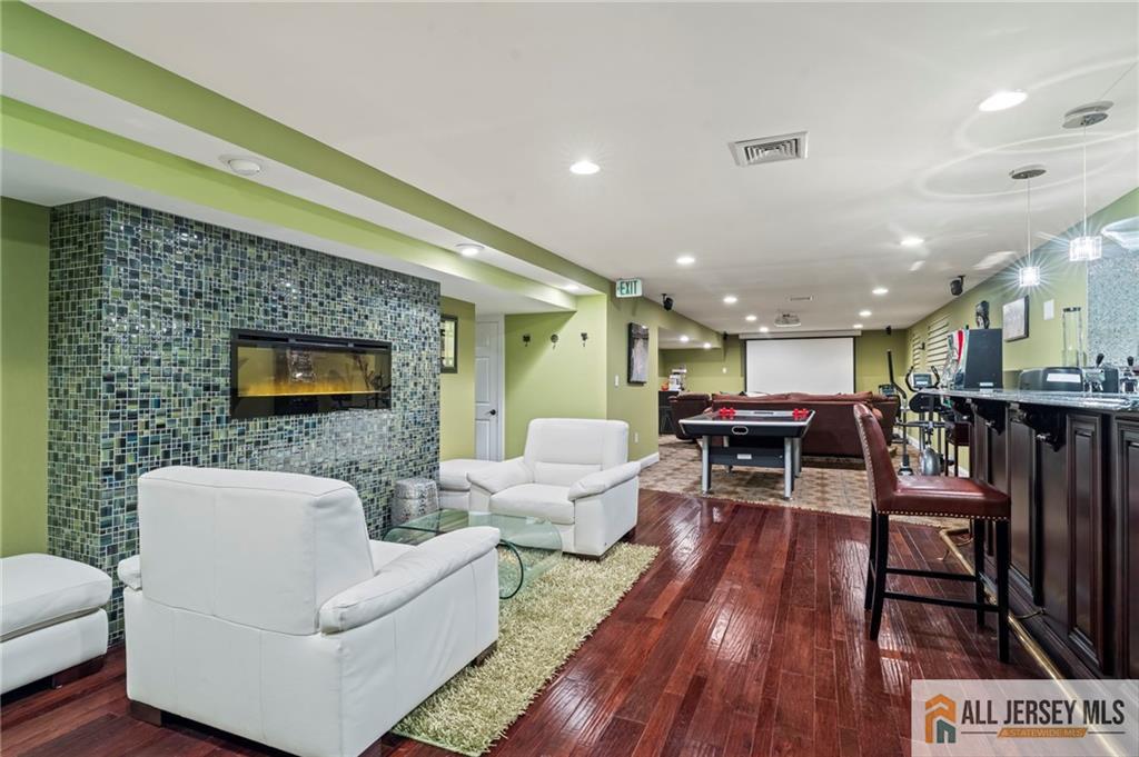 237 Leffler Circle Florence NJ 08518