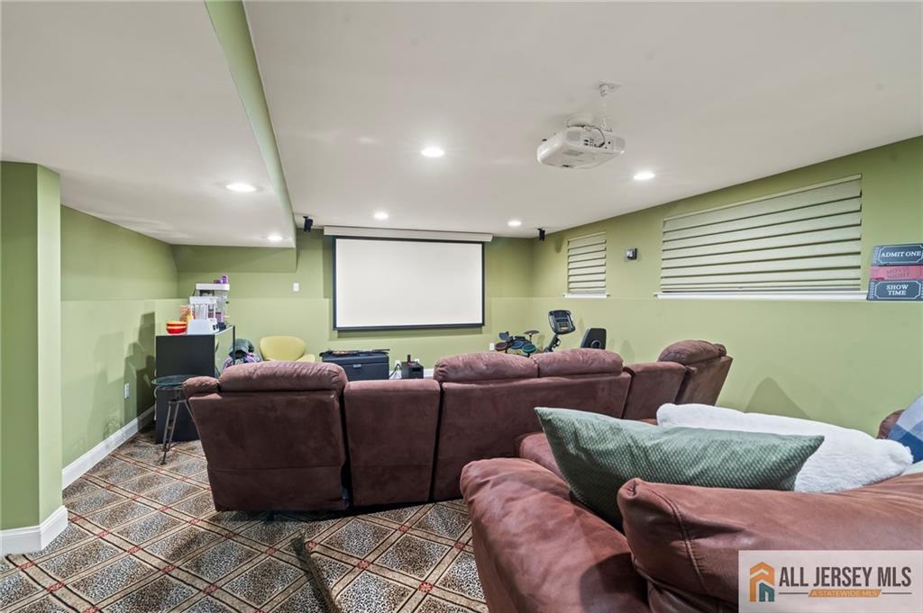 237 Leffler Circle Florence NJ 08518