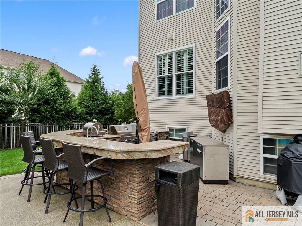 237 Leffler Circle Florence NJ 08518