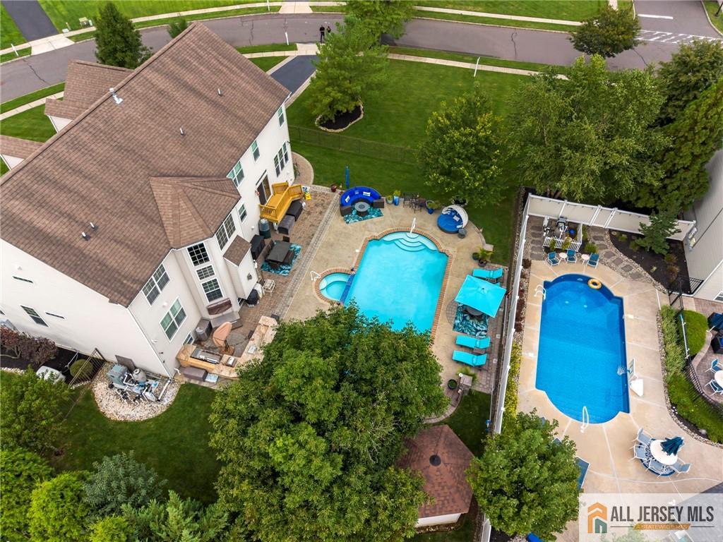 237 Leffler Circle Florence NJ 08518