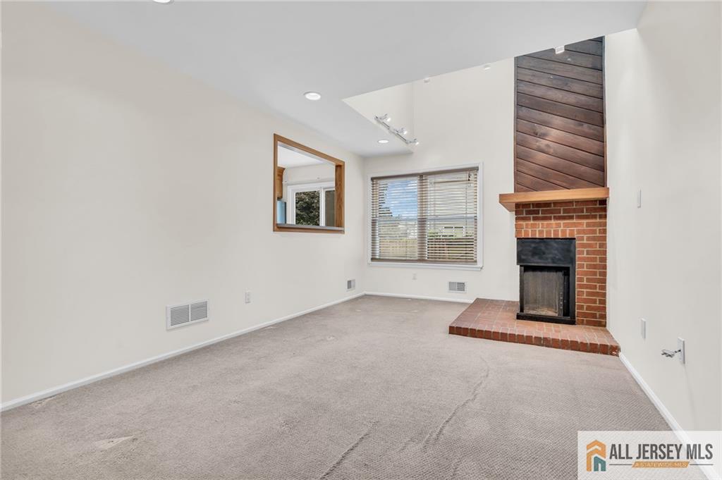 44 Hickory Court Jamesburg NJ 08831