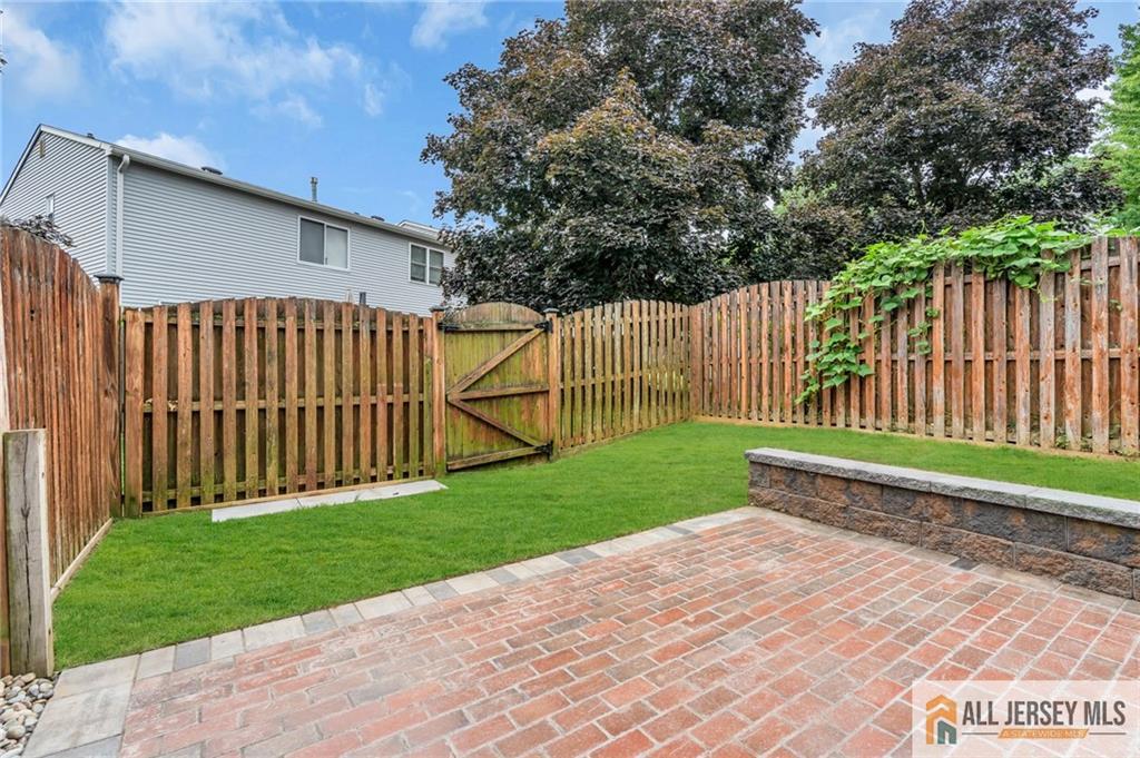 44 Hickory Court Jamesburg NJ 08831
