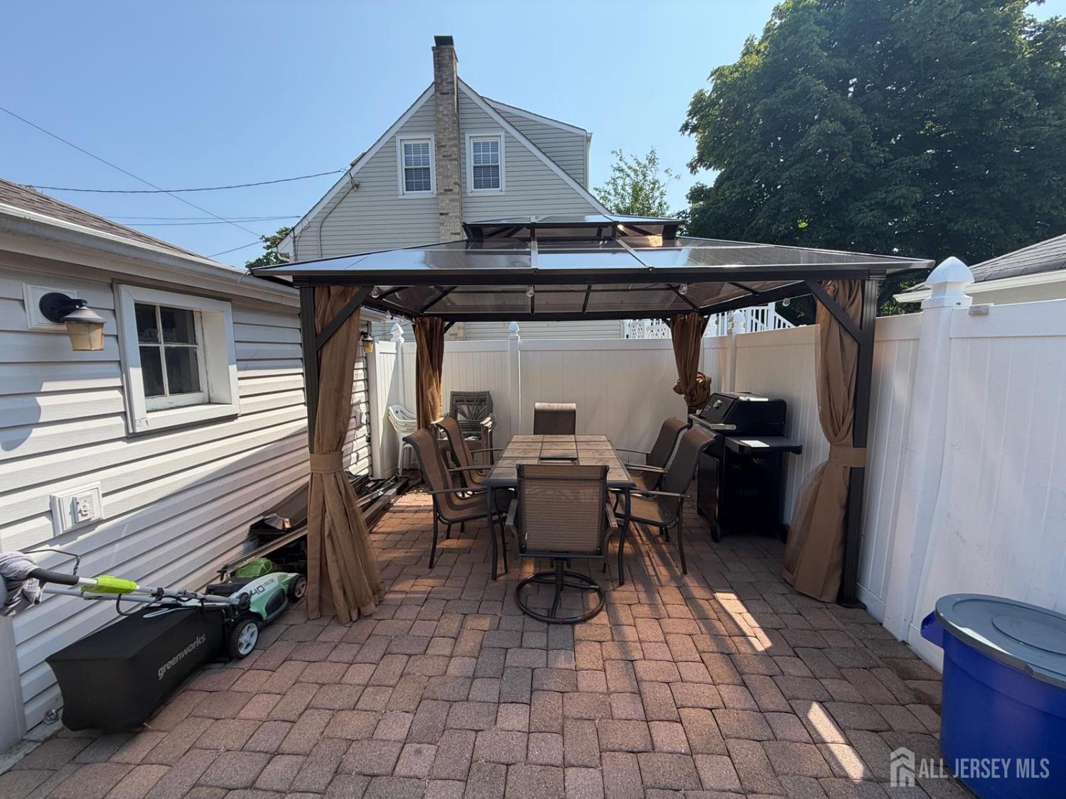 98 Liberty Street Fords NJ 08863
