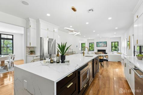 170 Johnston Drive Watchung NJ 07069