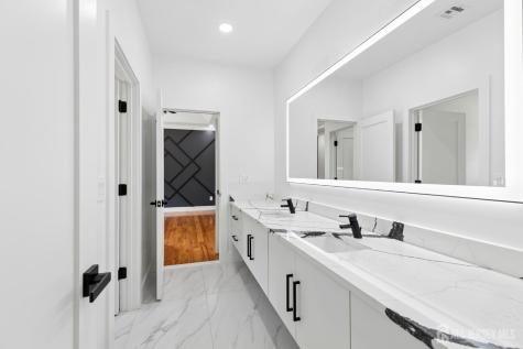 170 Johnston Drive Watchung NJ 07069