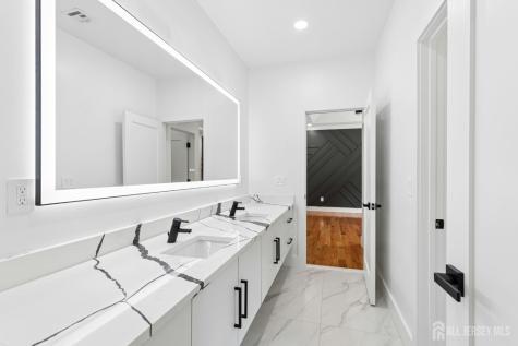 170 Johnston Drive Watchung NJ 07069