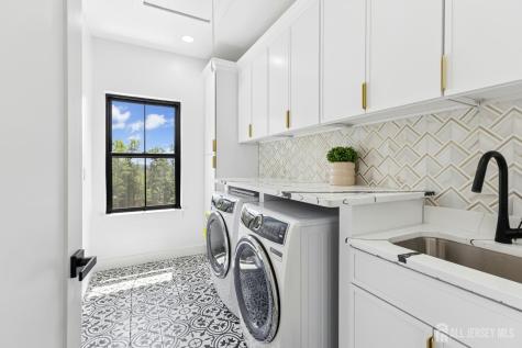 170 Johnston Drive Watchung NJ 07069