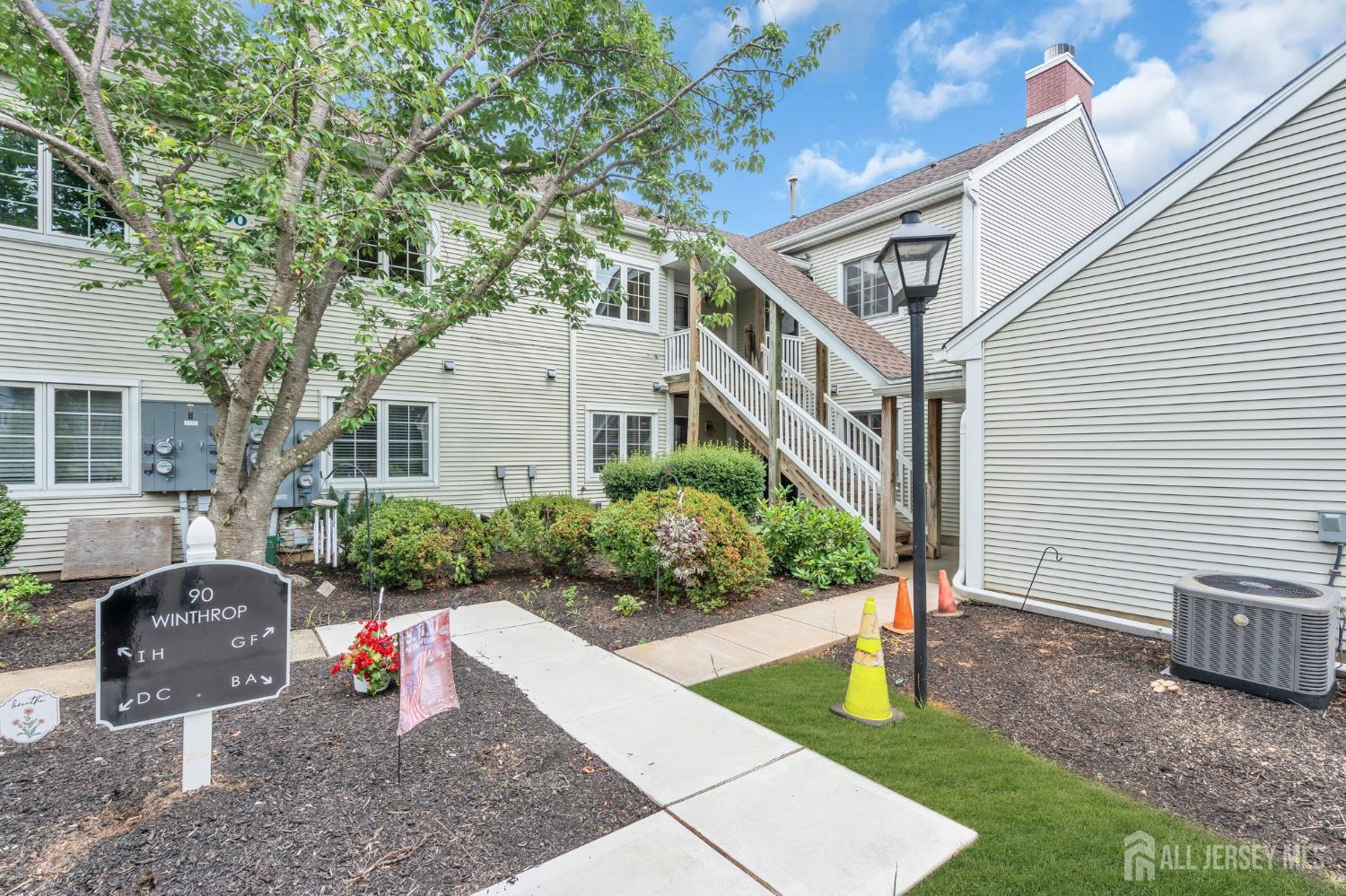 90 Winthrop Road Monroe NJ 08831
