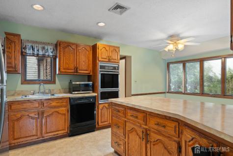 274 Aldrich Road Howell NJ 07731