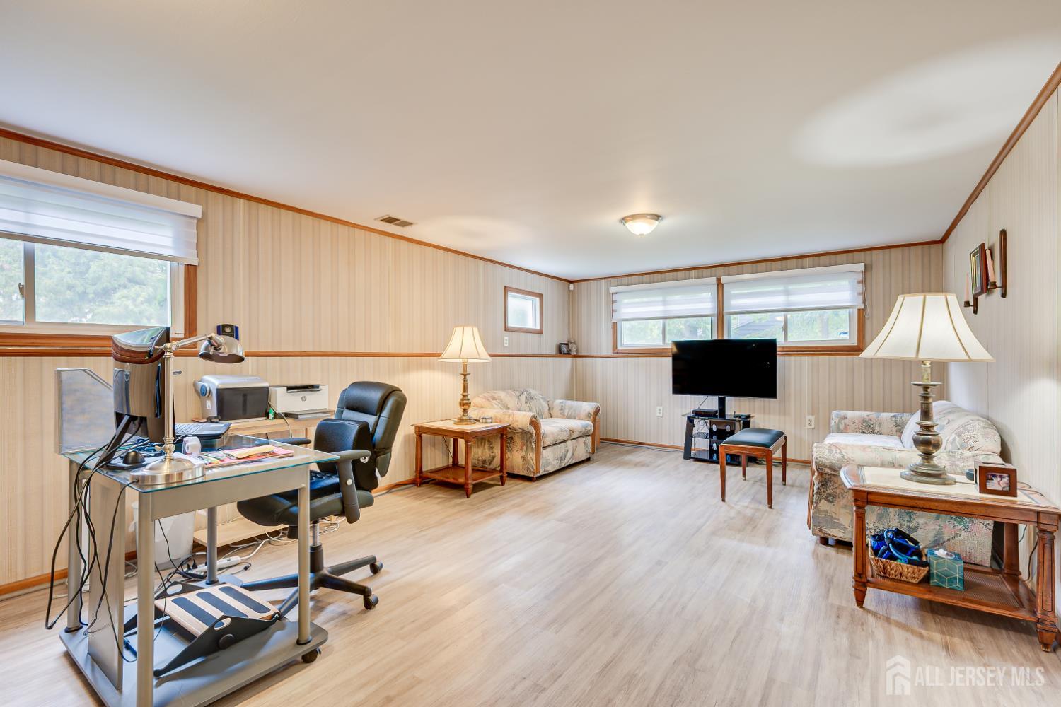 72 Stephenville Parkway Edison NJ 08820