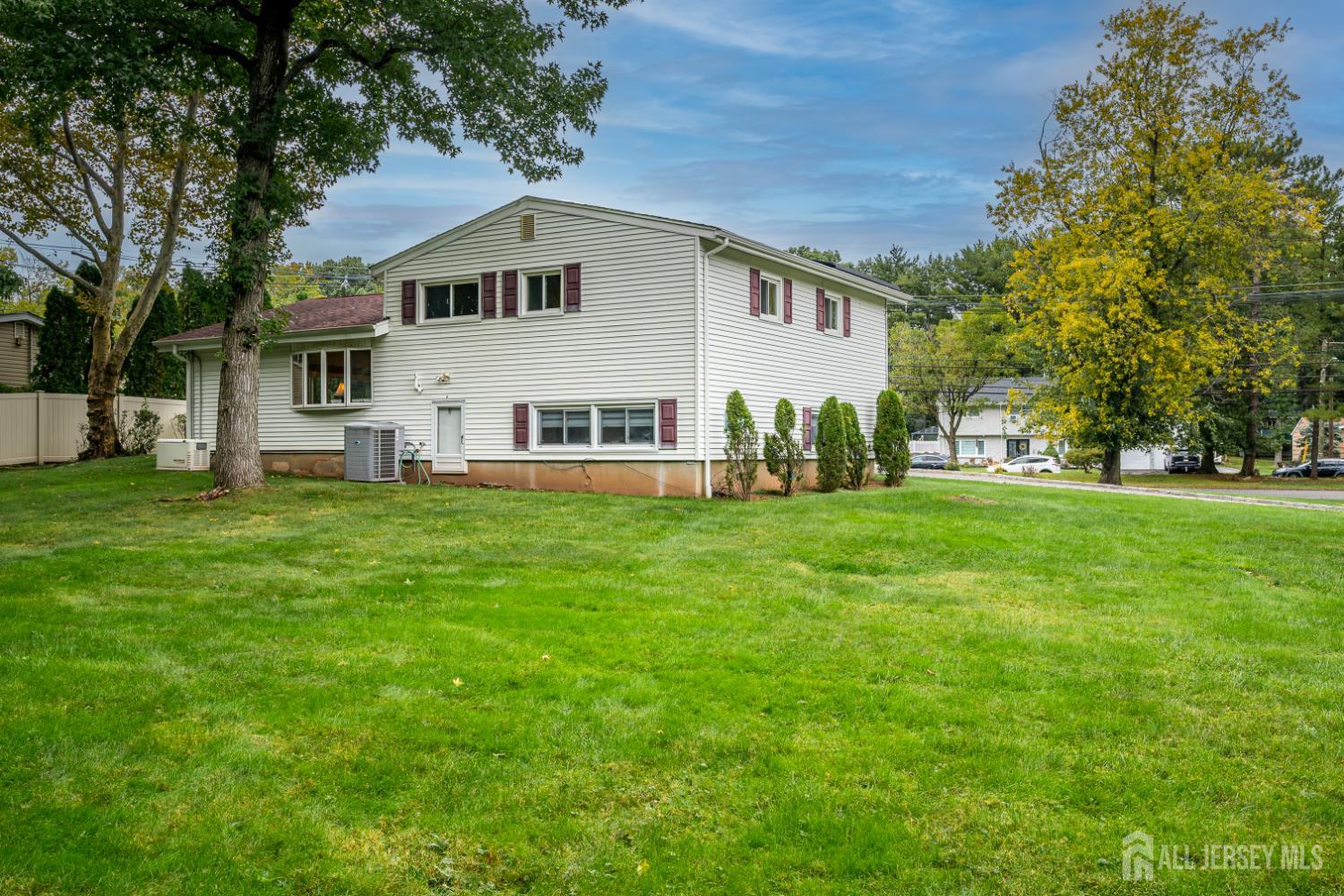 72 Stephenville Parkway Edison NJ 08820