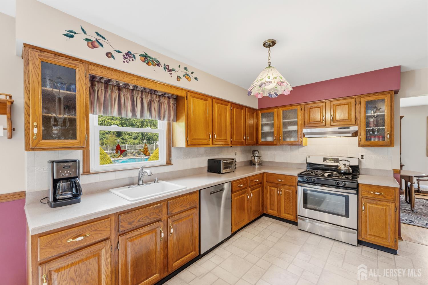 18 Nathaniel Street Monroe NJ 08831